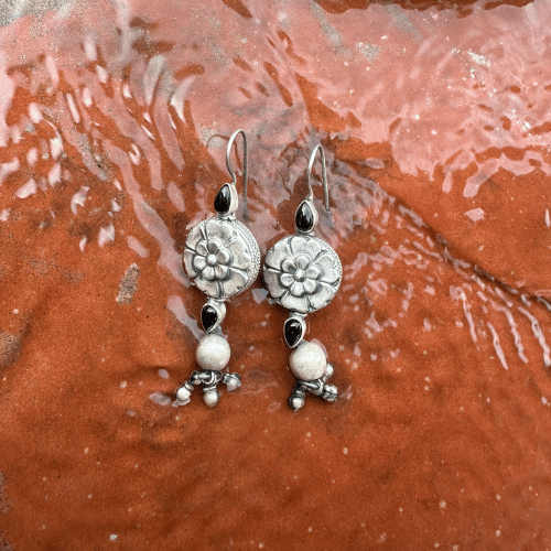 Black Onyx Floral Dangler Earring