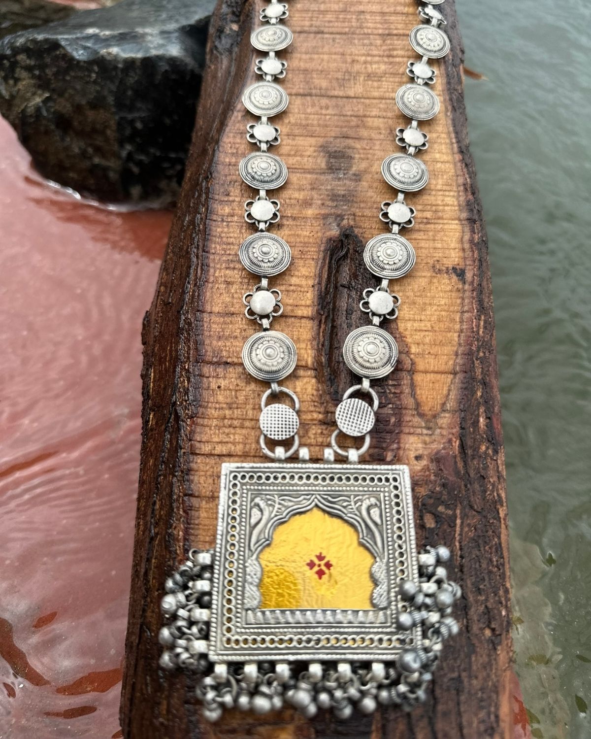 Yellow Mirror Painting Chain