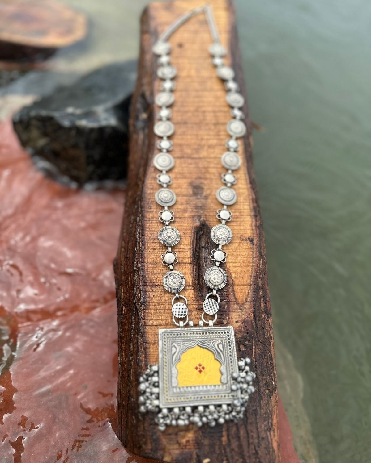 Yellow Mirror Painting Chain