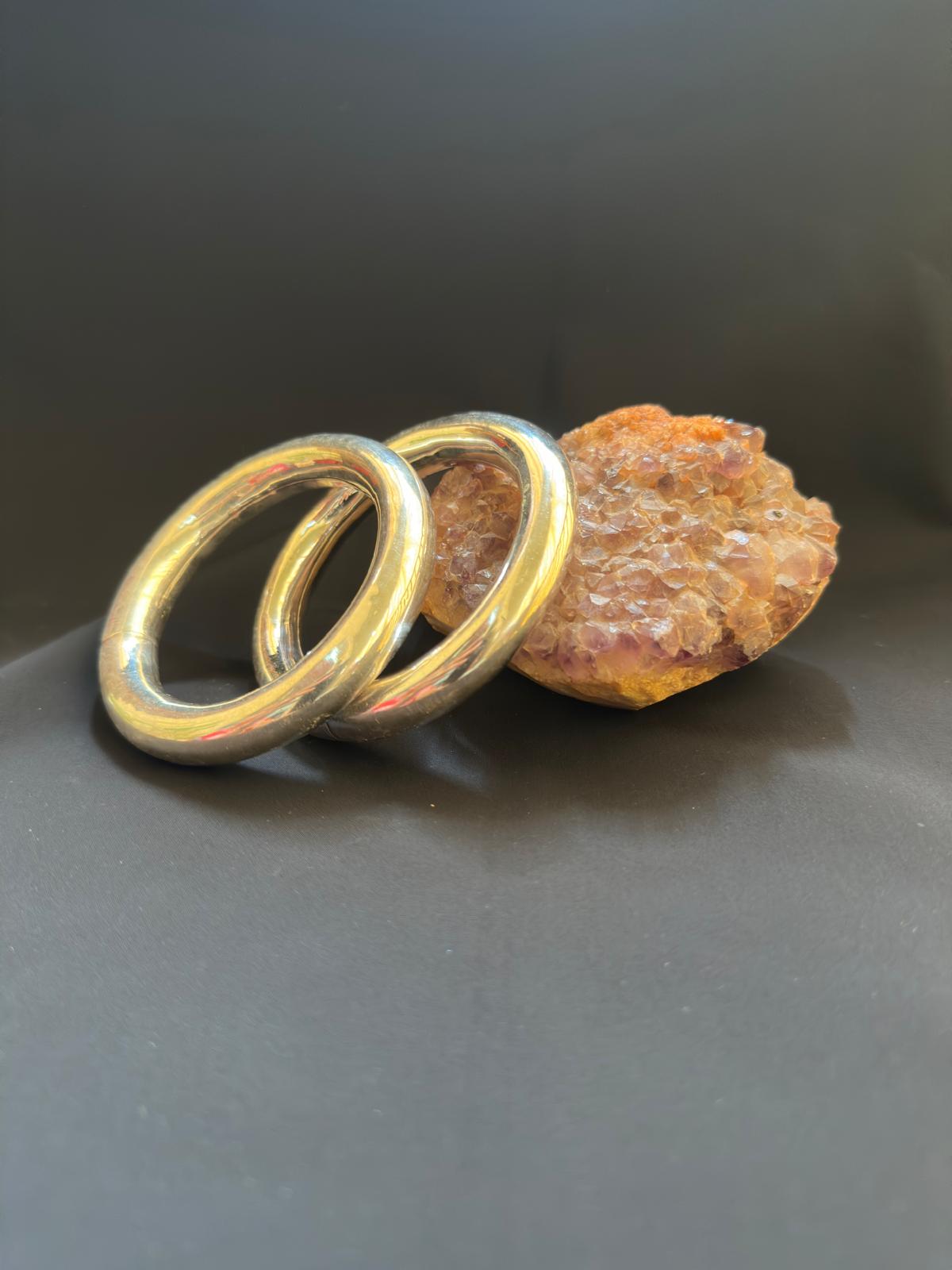 Silver bangle pair round shaped