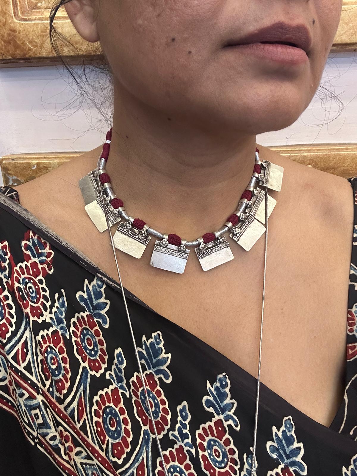 Vintage Tribe Patra Chokar