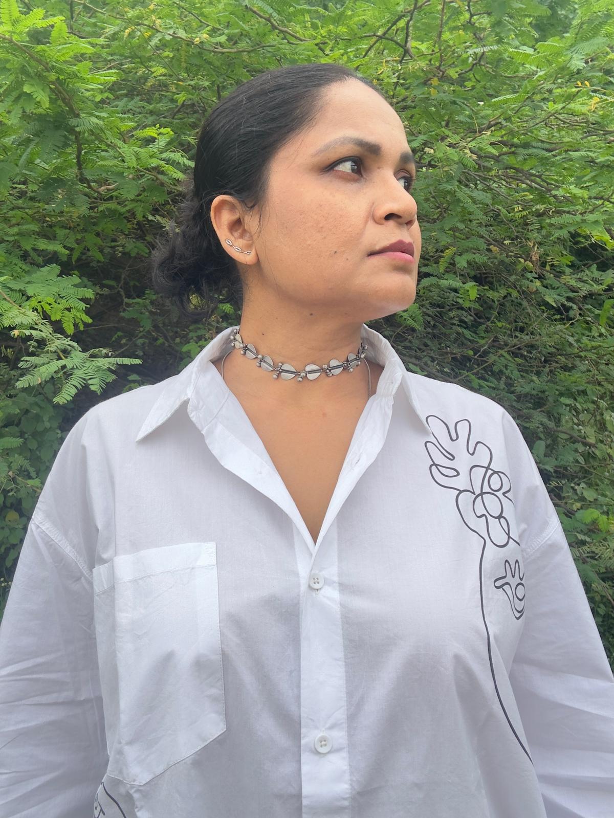 Silver Heart Shaped Motif Chokar