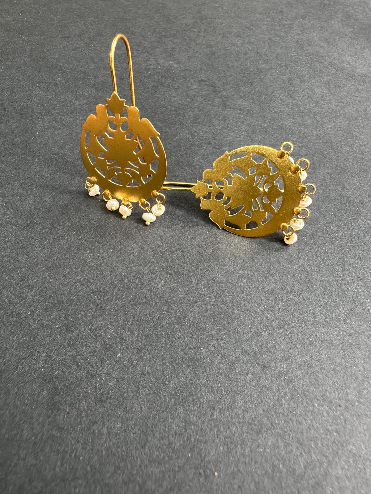 22K Gold Polish Silver Jaal Dangler