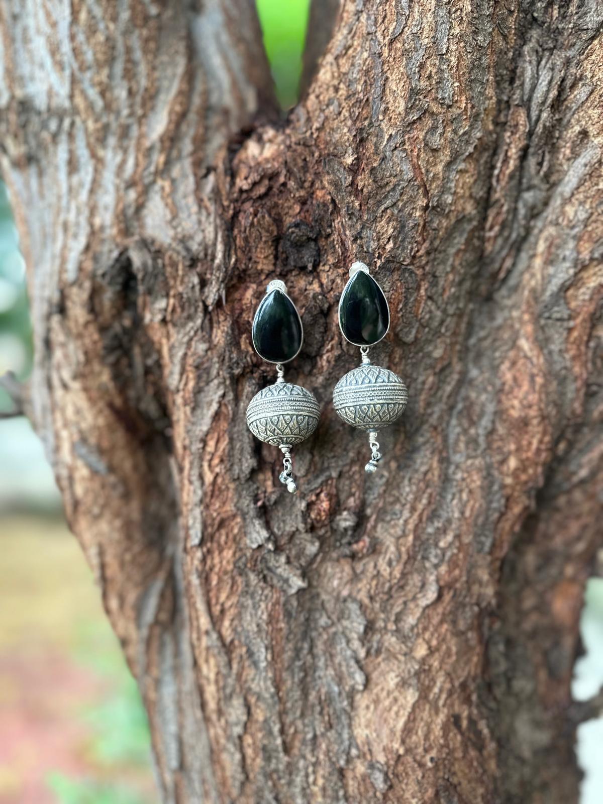 Black Onyx Vintage Silver Dangler
