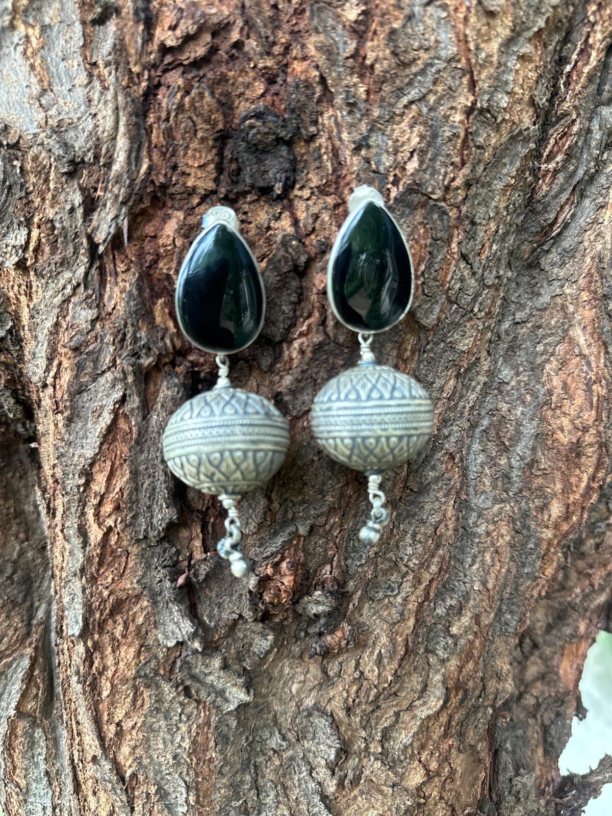 Black Onyx Vintage Silver Dangler
