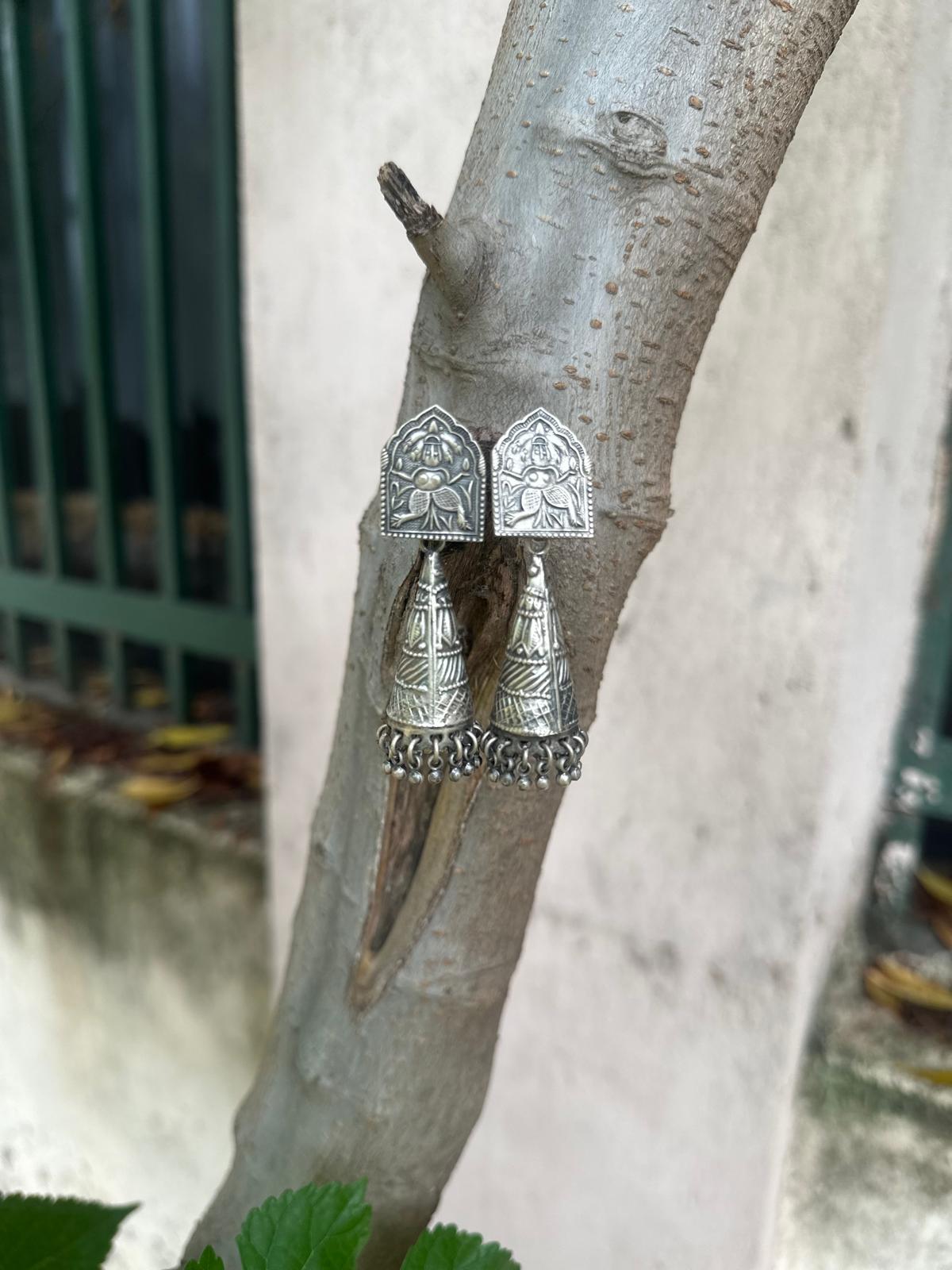 Maa Durga Motif Silver Jhumka